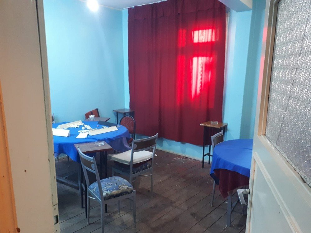 Kars’ta 9 Kişiye 28 Bin 350 Liralık Okey Cezası