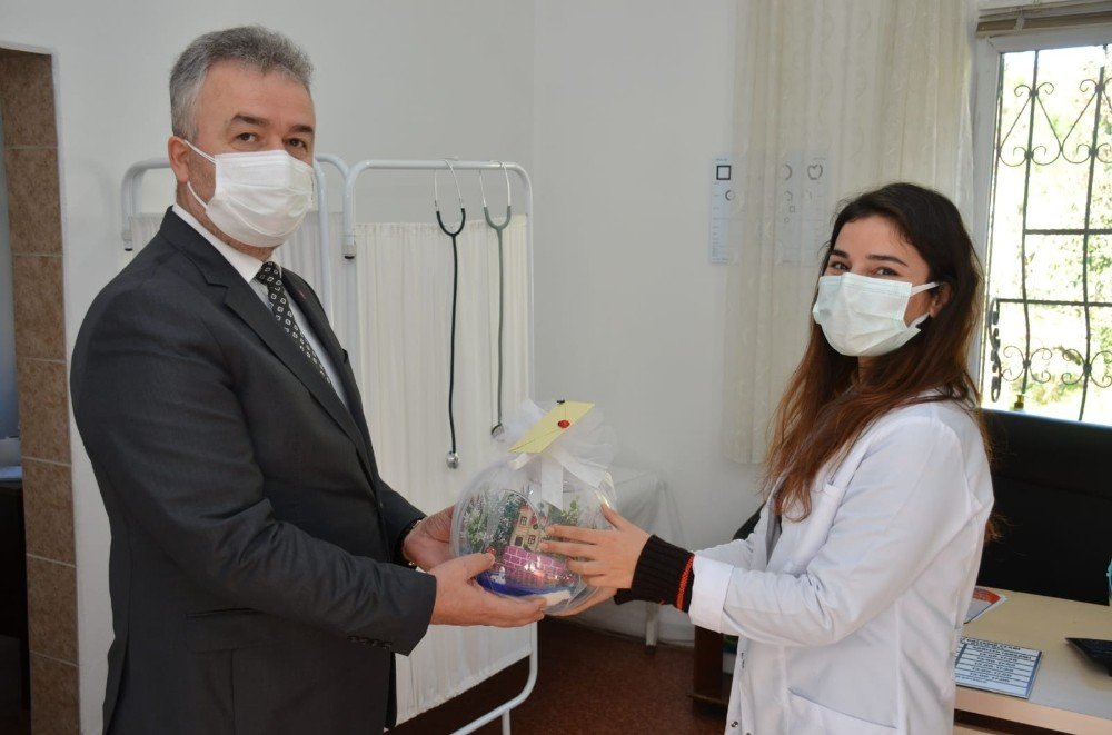 Başkan Topaloğlu’ndan Sağlıkçılara Vefa