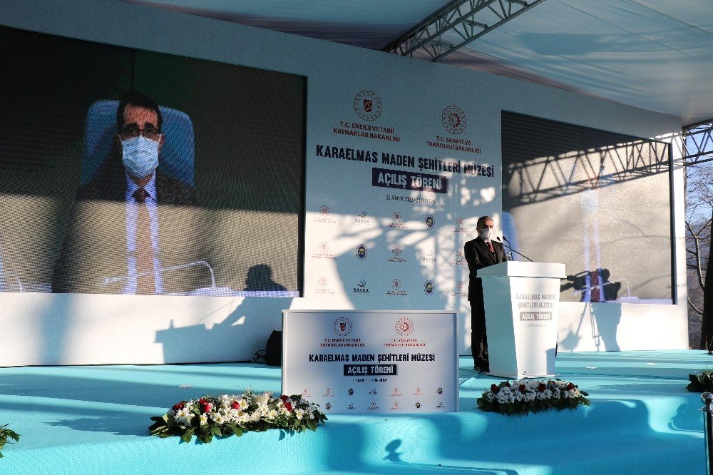 Enerji Bakanı Dönmez: "kökü Dışarıda Kendi İçeride Olan Yapılar Bize Akıl Vermeye Kalkmasın"