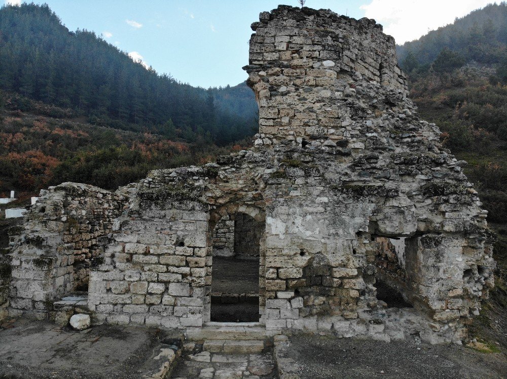 Kanuni Sultan Süleyman’ın Namaz Kıldığı 2. Murad Cami 600 Yıl Sonra İbadete Açılıyor