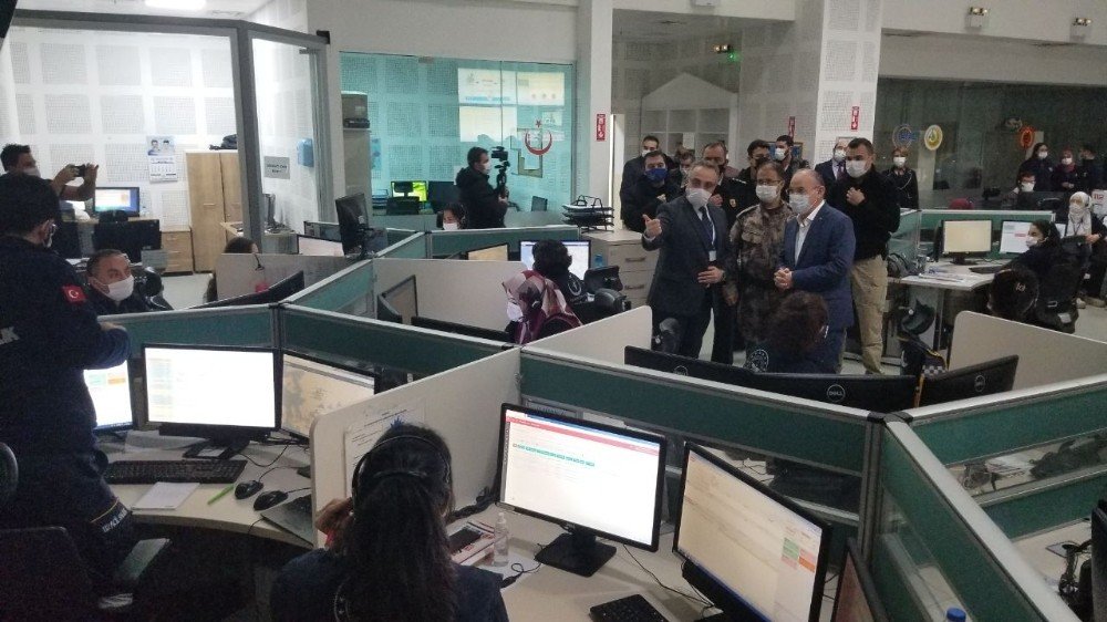 Vali Karadeniz’den 112 Acil Çağrı Merkezine Ziyaret