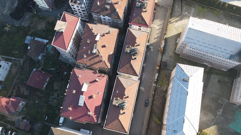 Rize’nin Pisa Kuleleri Tahliye Ediliyor