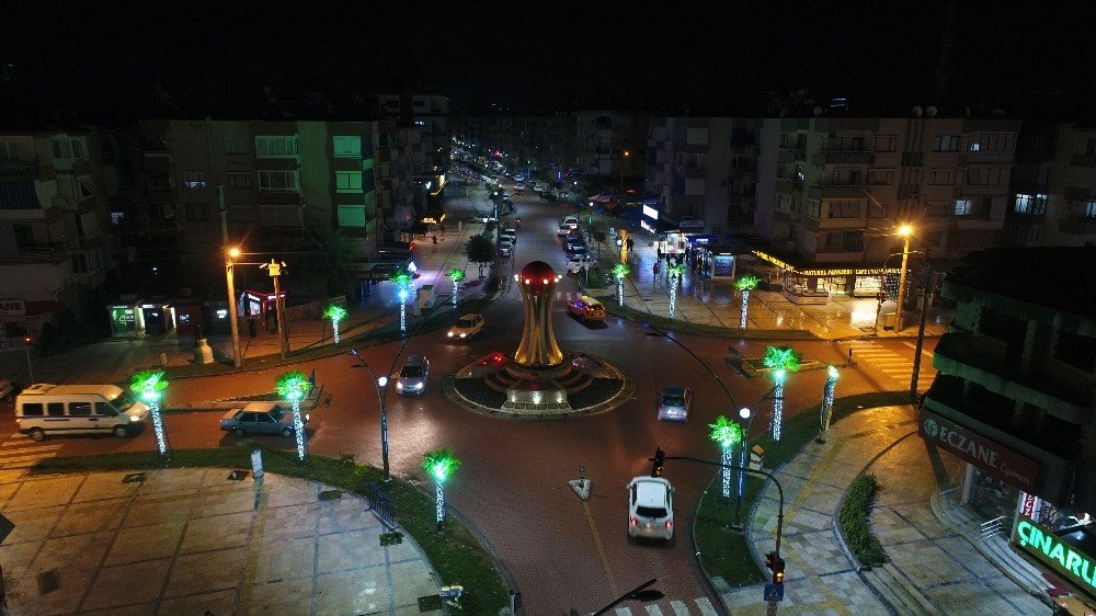 Salihli’de Meydan Ve Parklar Işıl Işıl