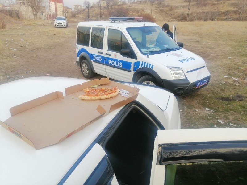 Kayseri’de Hırsızların ’pizza’ Keyfi Kısa Sürdü