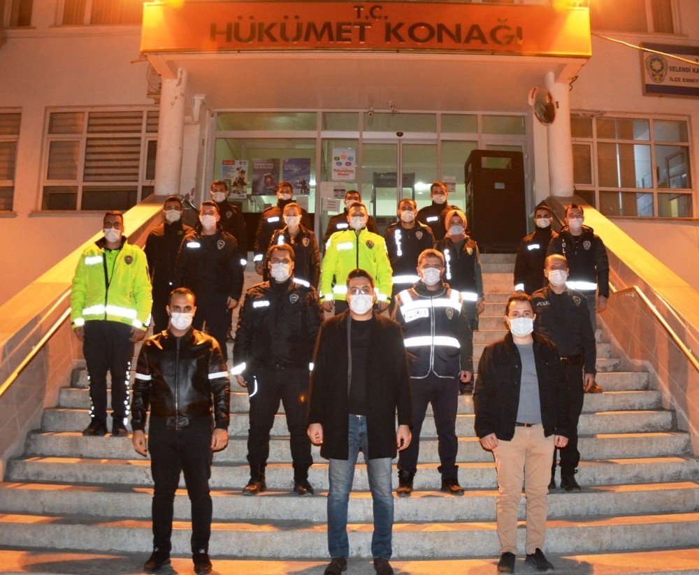 Kaymakam Yıldırım, Yeni Yılı Çalışarak Karşılayan Güvenlik Güçlerini Ziyaret Etti