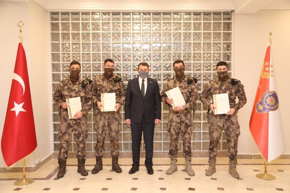 Kahramanlara Vali’den Ödül