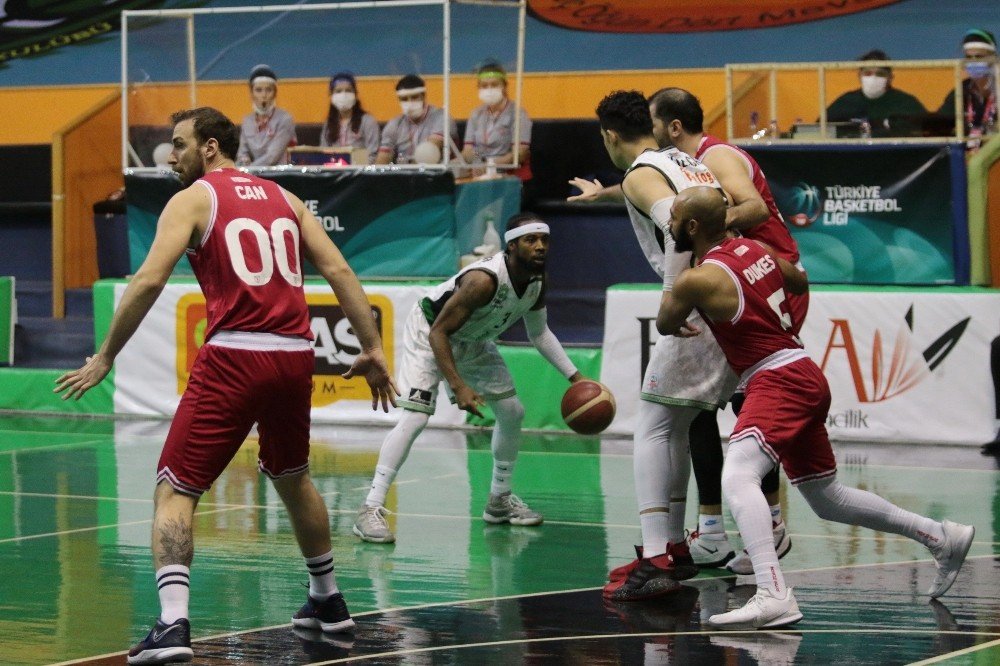 Akhisar Belediye Basket Evinde Samsunspor’a Takıldı
