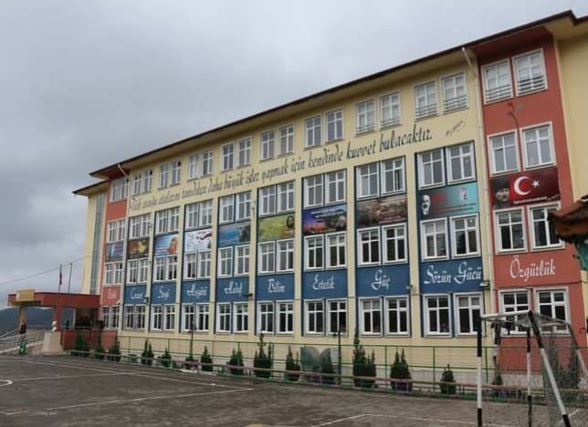 Genç Öğretmen Kansere Yenik Düştü