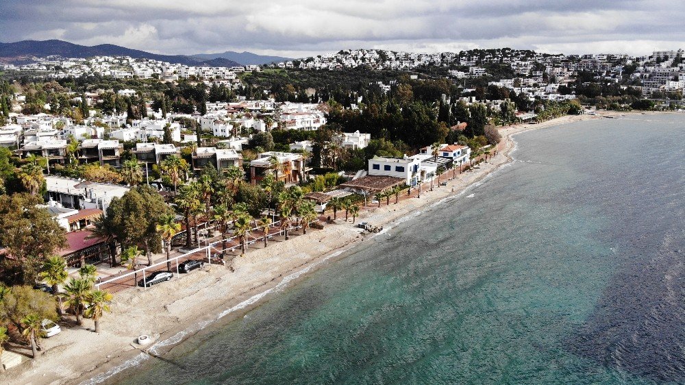 Bodrum Sahillerinde Sessizlik