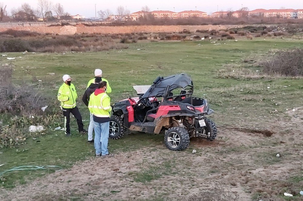 Sürücüsünü Kontrolünden Çıkan Atv Takla Attı: 1 Yaralı