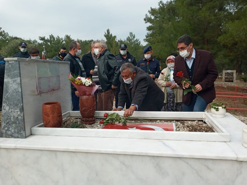 Karabacaklı , Şehadetinin 5. Yılında Mezarı Başında Anıldı
