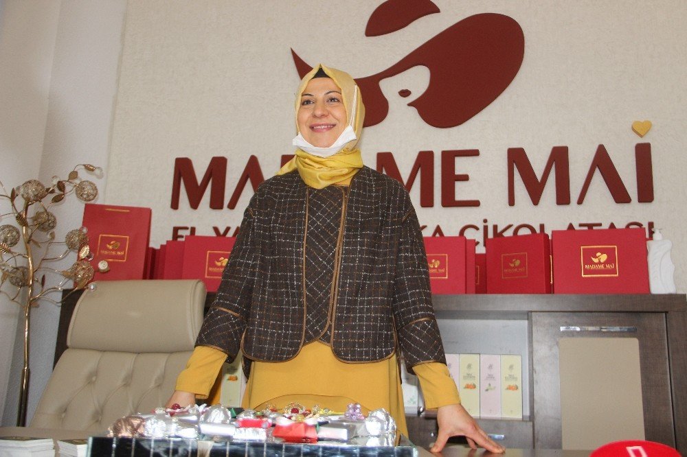 "yapabilir Miyim" Diye Başladı, 60 Çeşit Çikolata Üretti