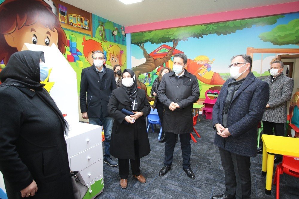Mehmet Özer’in İsmi Kütüphanede Yaşayacak