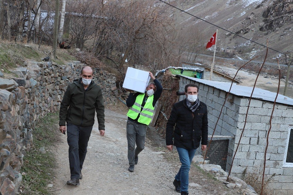 Vefa Ekibi Vatandaşın Yüzünü Güldürüyor