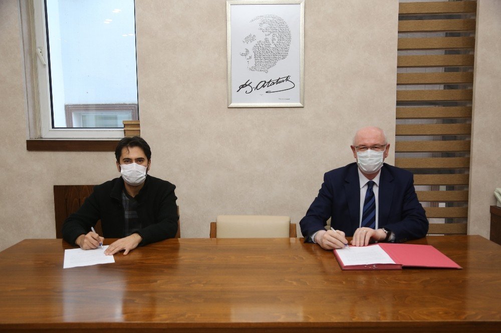 Kazım Kurt’tan Kız Öğrencilere Apart Desteği