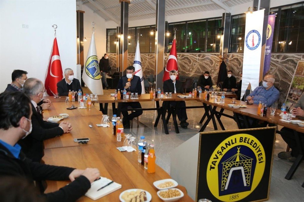 Vali Çelik: “türkiye Genç Nüfus Oranıyla Dünyanın Önde Gelen Ülkelerinden Biri”