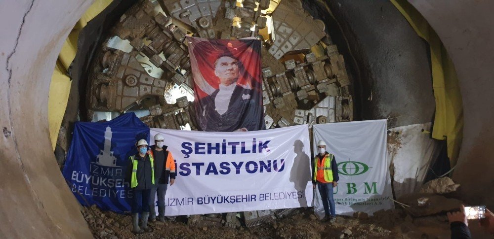 Narlıdere Metrosu’nda Işık Göründü