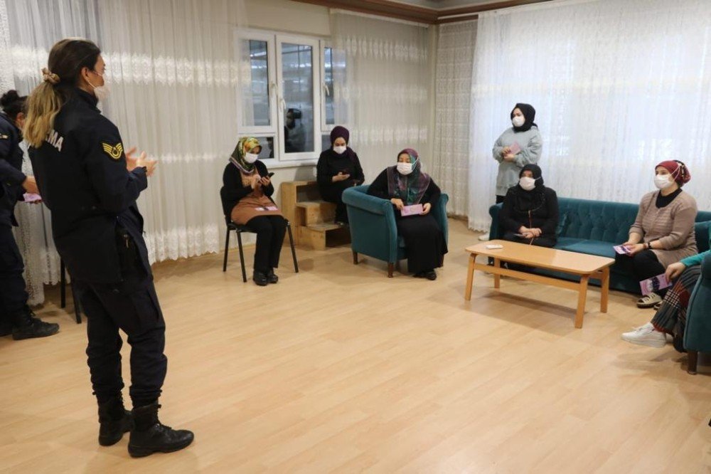 Jandarma, Kades Uygulamasını Kadın Çalışanlara Anlattı