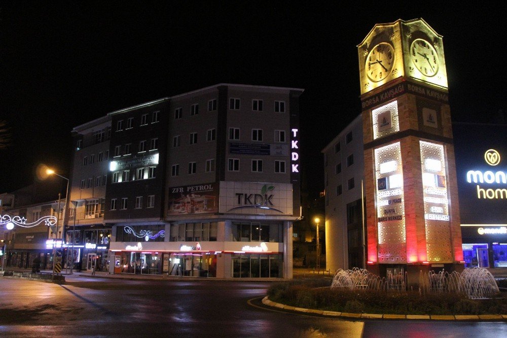 Nevşehir’de Vatandaşlar Kısıtlamalara Uyuyor