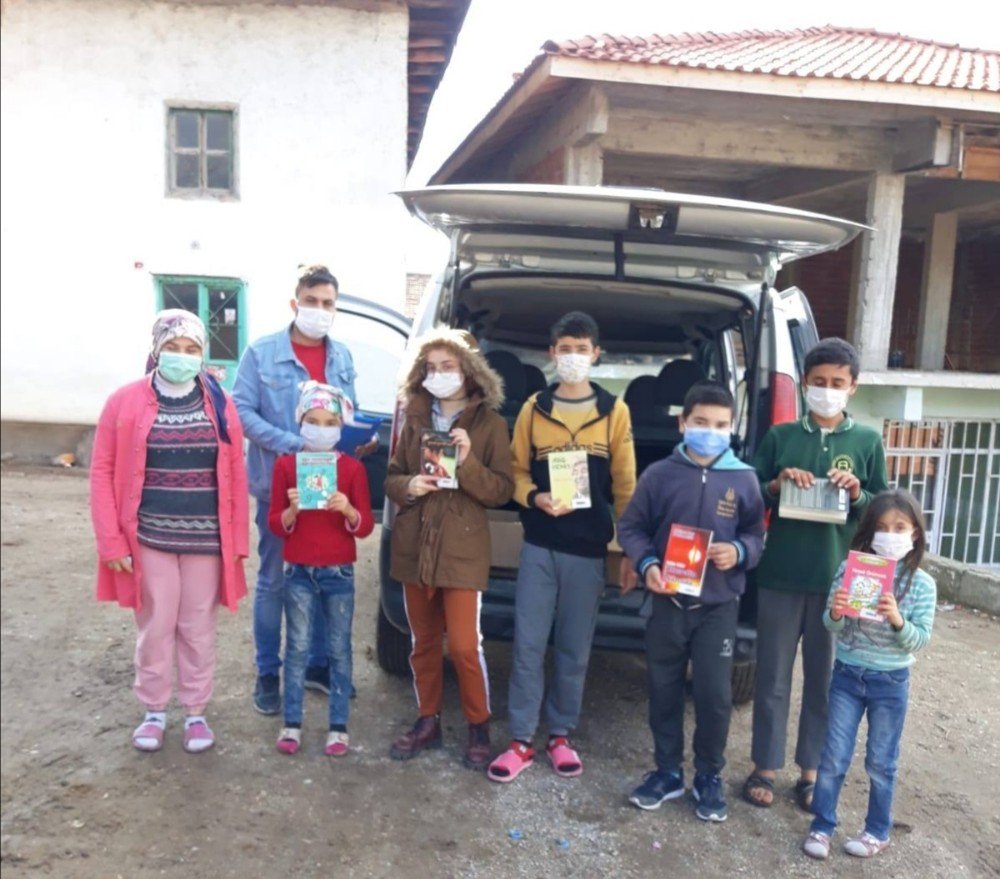 Selendi’de ’kütüphanem Yanımda’ Projesi Başladı