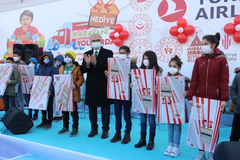 Hediye Karavanının Son Durağı Diyarbakır Oldu
