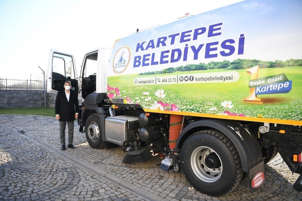 Kartepe’de Temizlik Araçlarına Yenisi Eklendi
