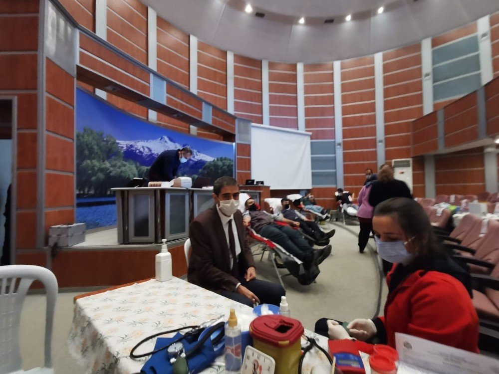 Başkan Büyükkılıç’tan Kan Bağışı Seferberliği