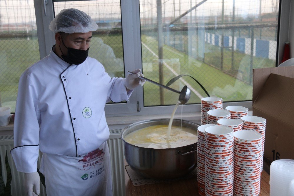 Ergene’de Yüzlerce Sofraya Sıcak Yemek