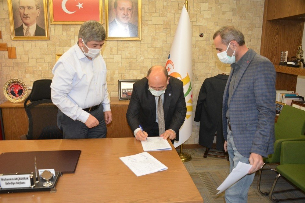 Gediz Belediyesi, En Düşük İşçi Ücretini 3 Bin 800 Tl Yaptı