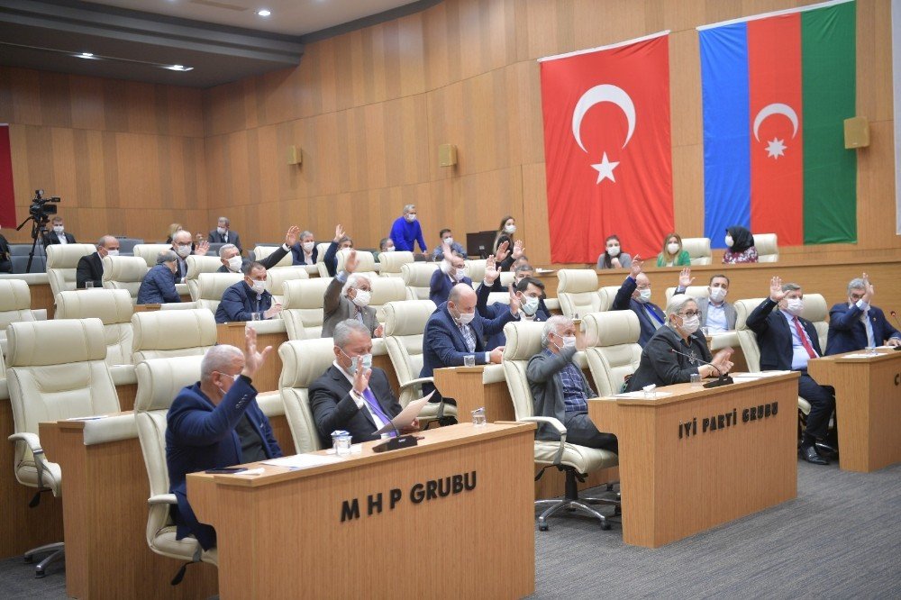 Çetin: "çukurovalı Kadınlar Yalnız Değilsiniz"