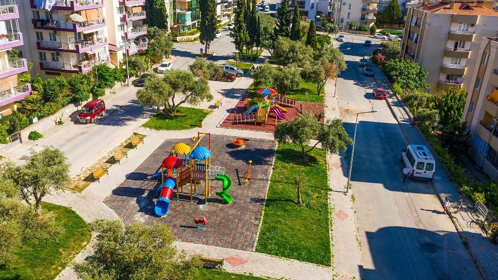 İlk Kadın Sendikacı Zehra Kosova’nın İsmi Kuşadası’nda Parkta Yaşatılacak