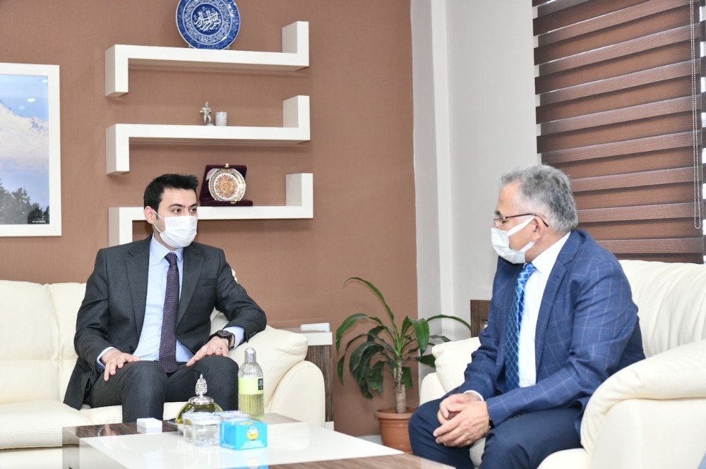 Felahiye, Başkan Büyükkılıç’ı Bağrına Bastı