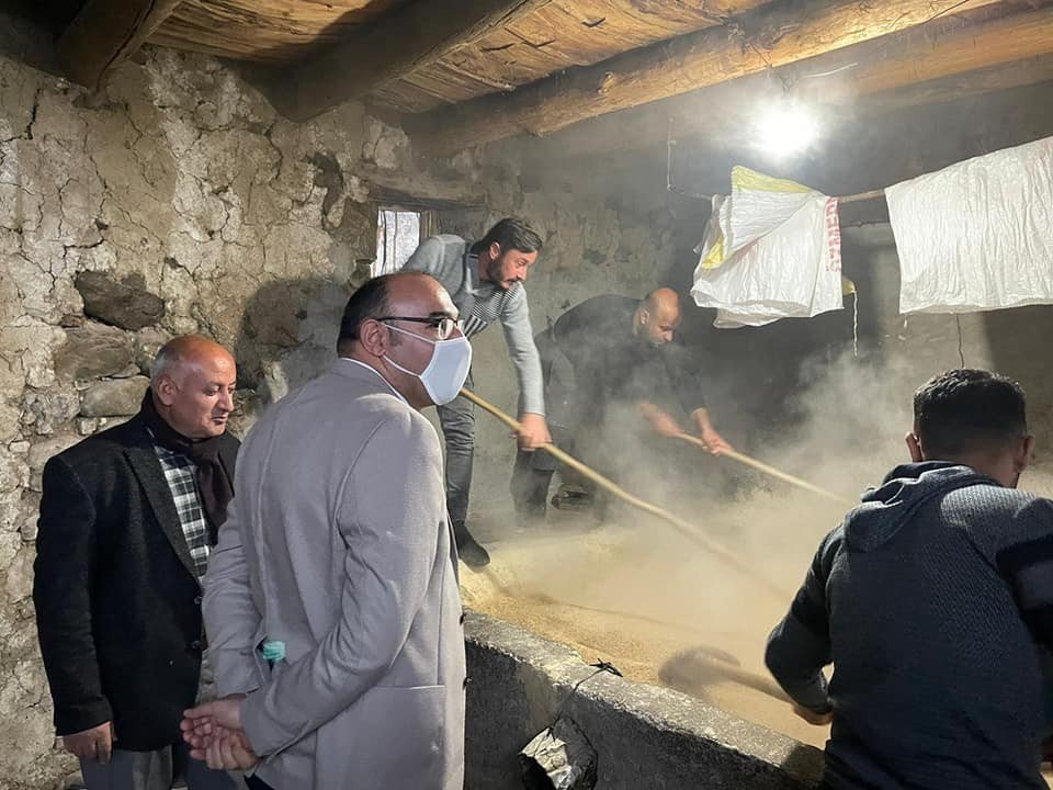 Tarihi 400 Yıllık Taş Değirmende Tahin Üretimi Başlandı