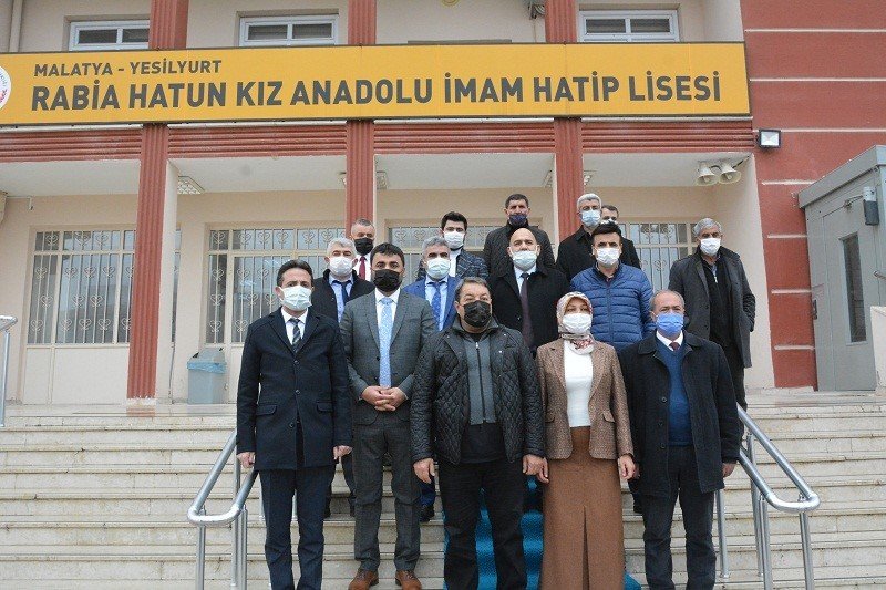 Fendoğlu Kan Verdi, Tablet Dağıttı