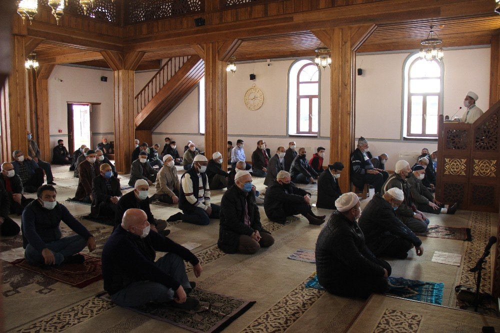 220 Yıllık Tarihi Cami Yeniden İbadete Açıldı