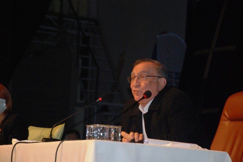 Akay: "siyaset Yapmak İçin Gelmedim"