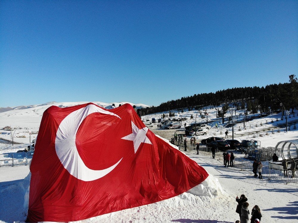 Kardan Heykellerin Açılışı Yapıldı