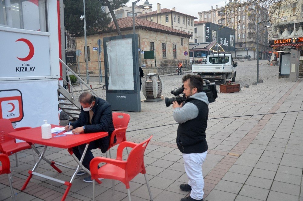 O Türkiye’nin ’en Kısa’ Gazetecisi