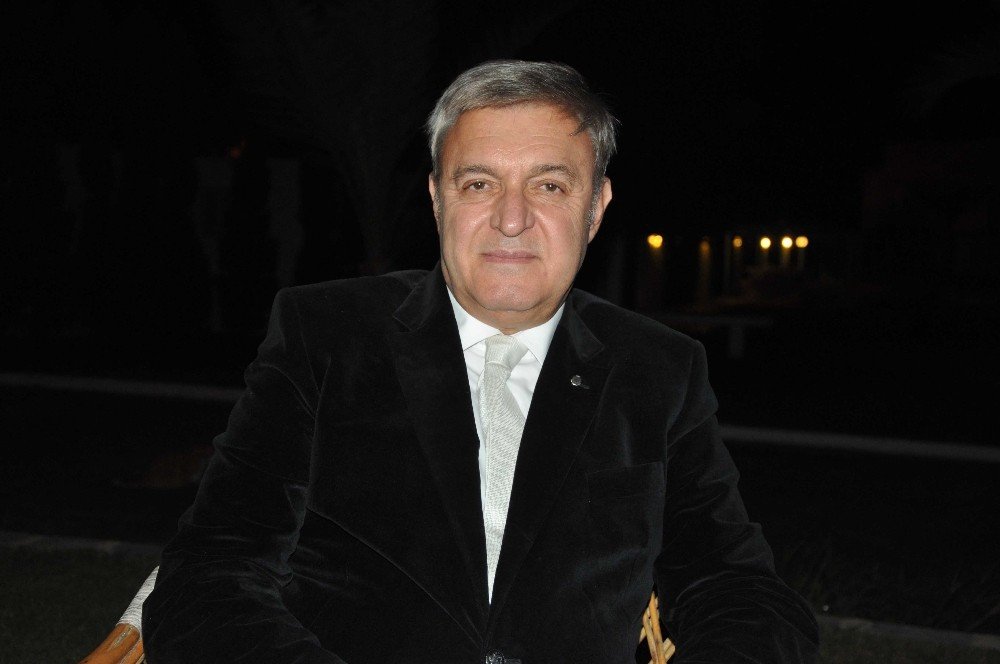 Prof. Dr. Ahmet Vefik Alp Hayatını Kaybetti