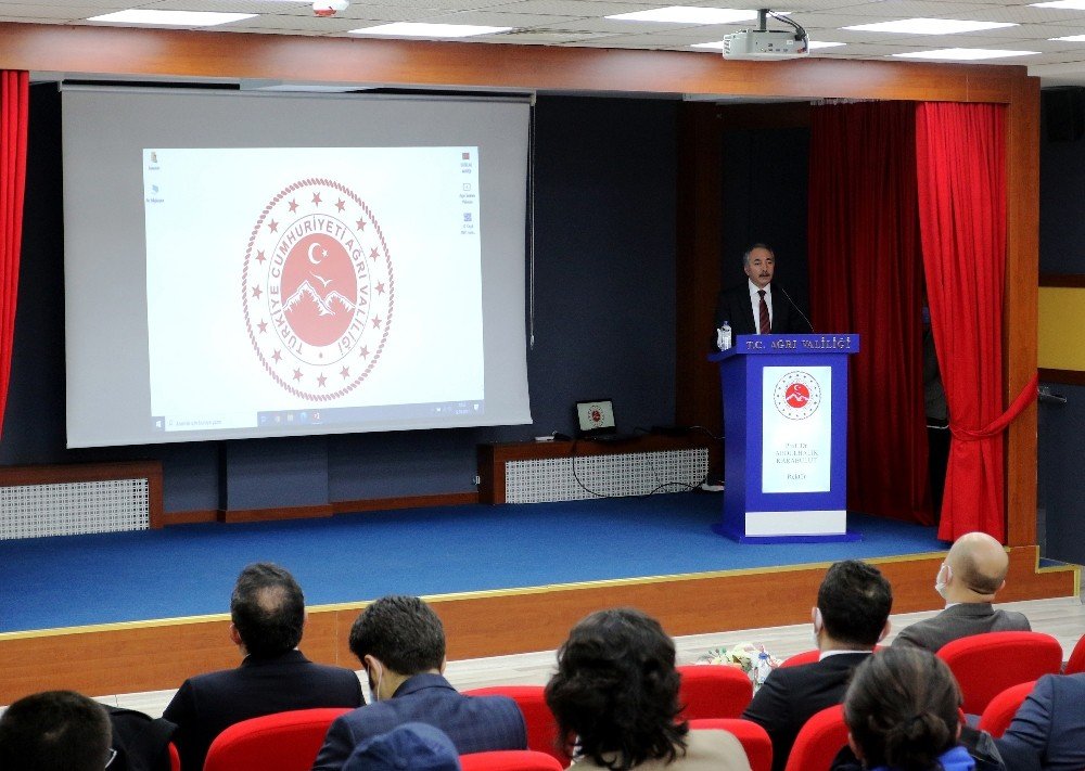 Aiçü Rektörü Karabulut, Ağrı Turizm Tanıtım Paydaşları Ortak Akıl Toplantısı’na Katıldı