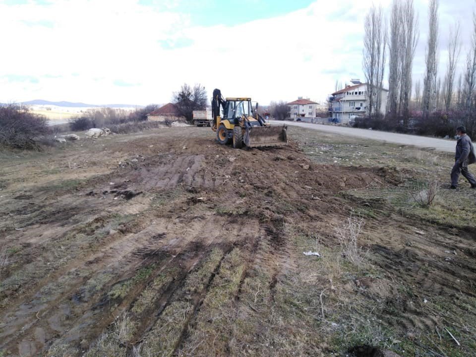 Dumlupınar’da Köylerde Altyapı Çalışmaları Ve Çevre Temizliği