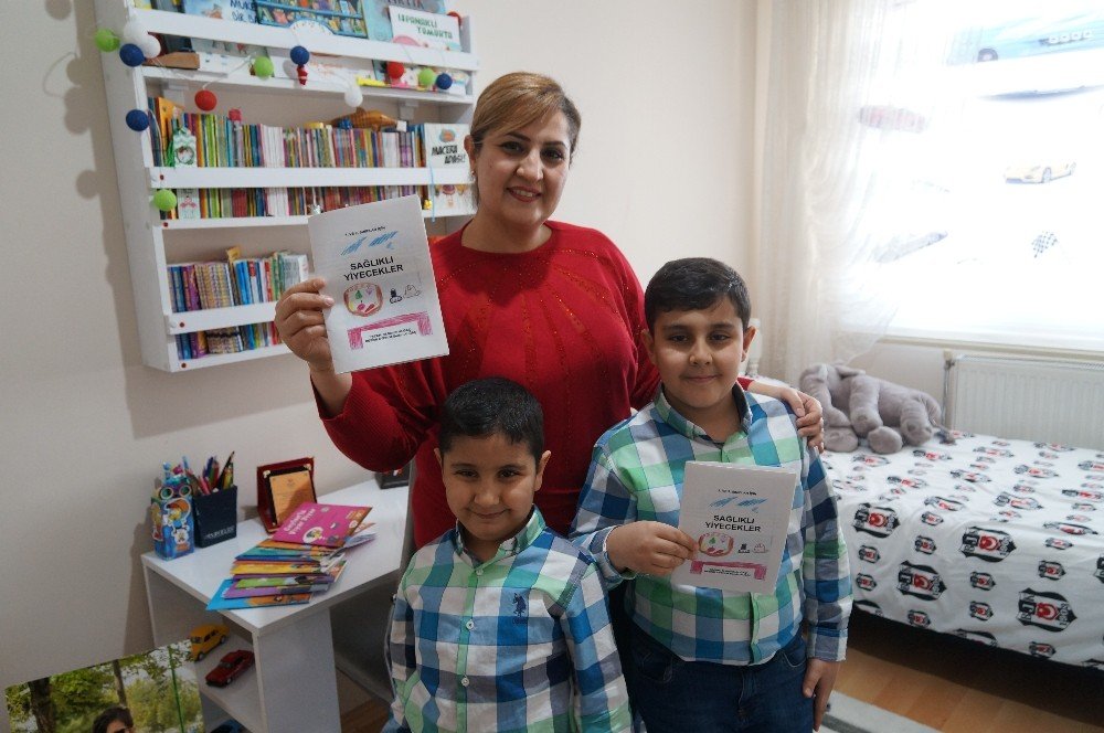 Salgın Döneminde Okuduğu Kitaplardan Etkilendi, 9 Yaşında İlk Kitabını Çıkardı