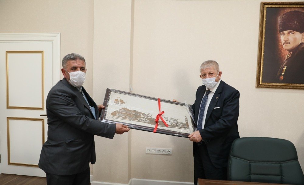 Amasya Muhtarlar Derneği’nden Başkan Sarı’ya Teşekkür