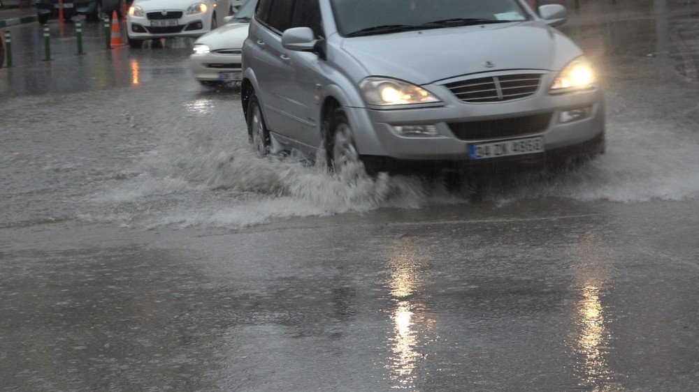 Kırklareli’nde Sağanak Olumsuz Etkiledi