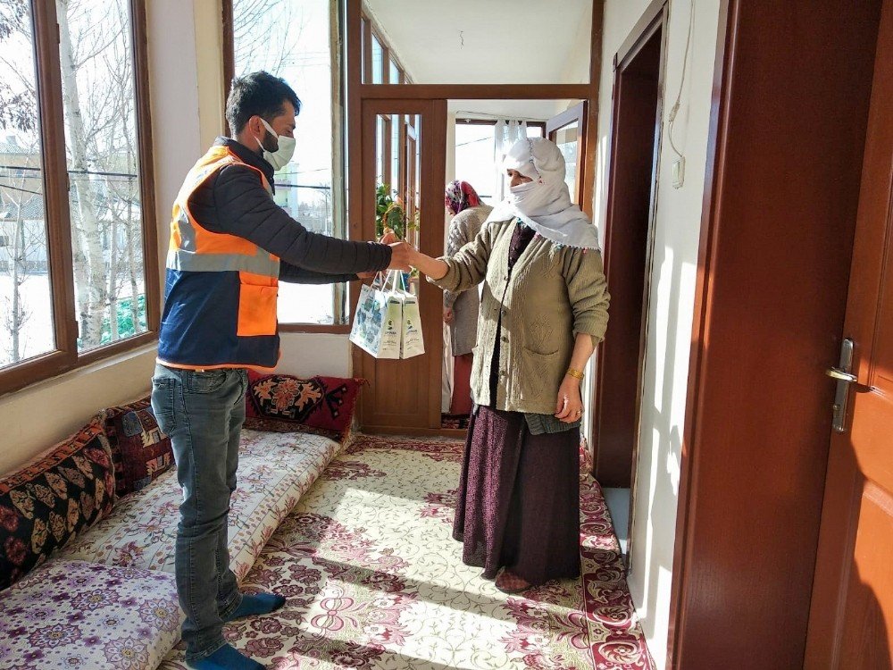 Gürpınar Belediyesinden Korona Virüsle Mücadelede Örnek Uygulama