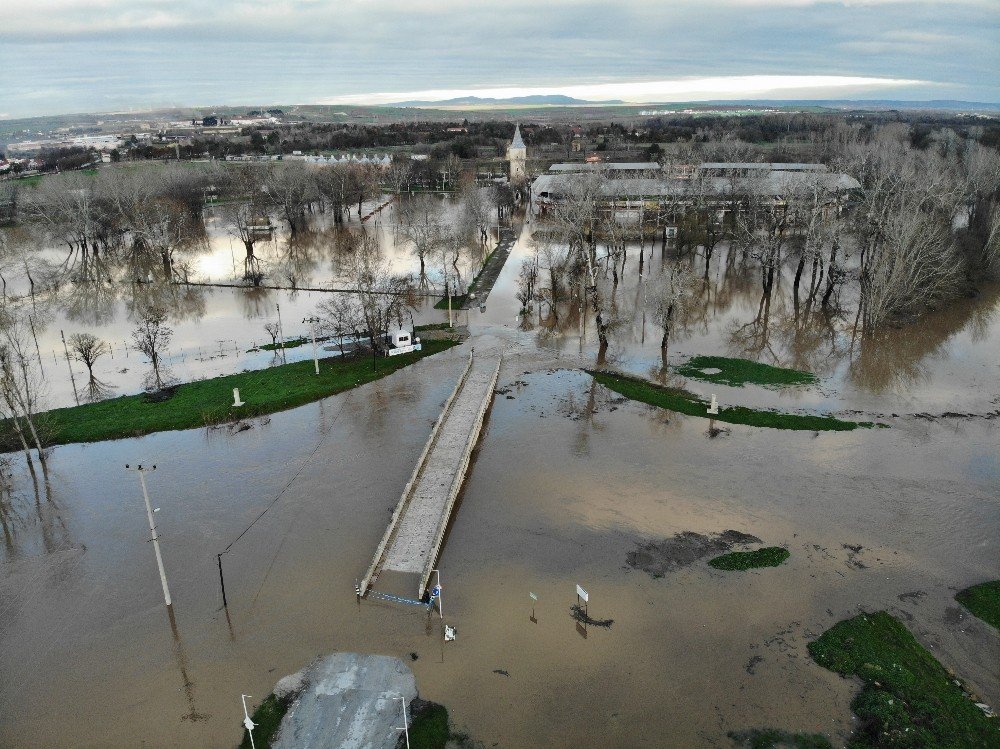 Tunca Nehri’nde ‘kırmızı Alarm’