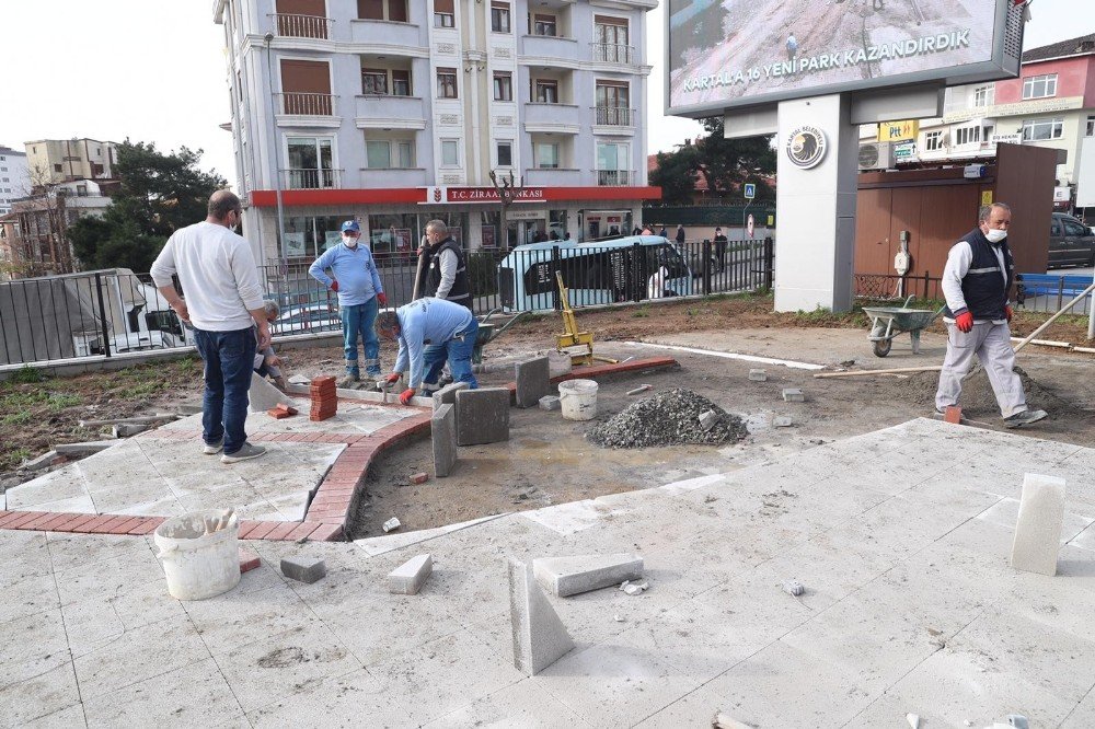 Tarihi Yakacık Meydanı Eski Günlerine Dönüyor
