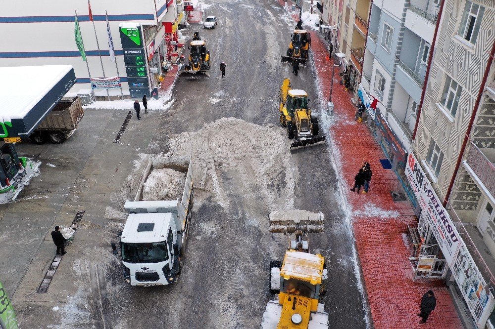 Akdağmadeni Belediyesi Kışa Hazır