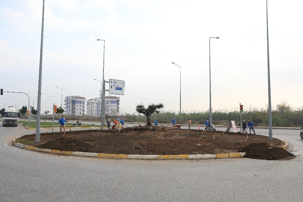 Büyükşehir’den Kavşaklara Peyzaj Düzenlemesi