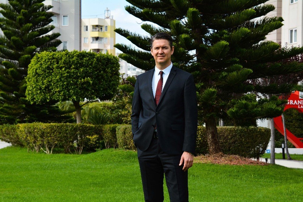 Arif Şekeroğlu, Grand Park Lara’nın Yeni İşletme Müdürü Oldu